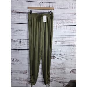 Simple Suzanne Betro Women's Pull on Pants Size Medium in Olive Green